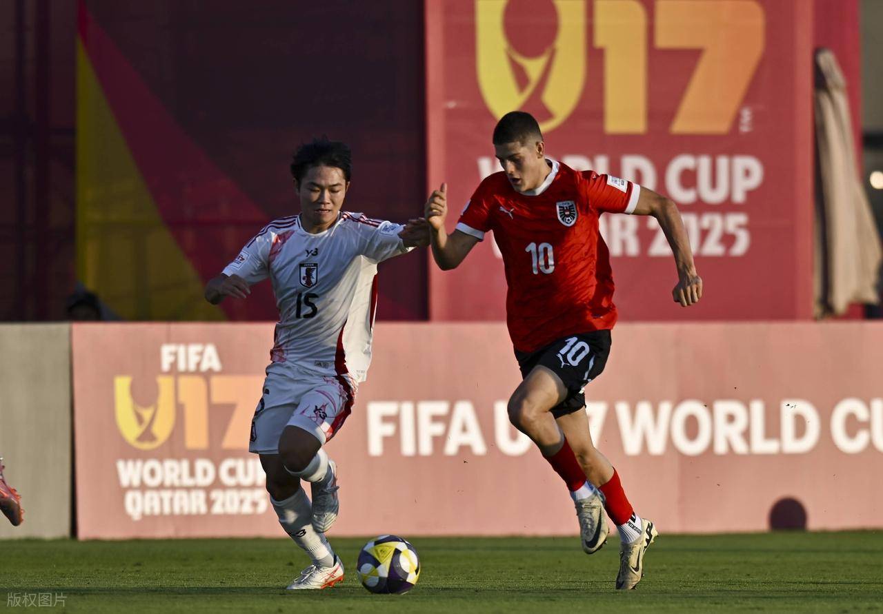 IM体育官网-欧洲劲旅惊险过关，晋级亚冠半决赛