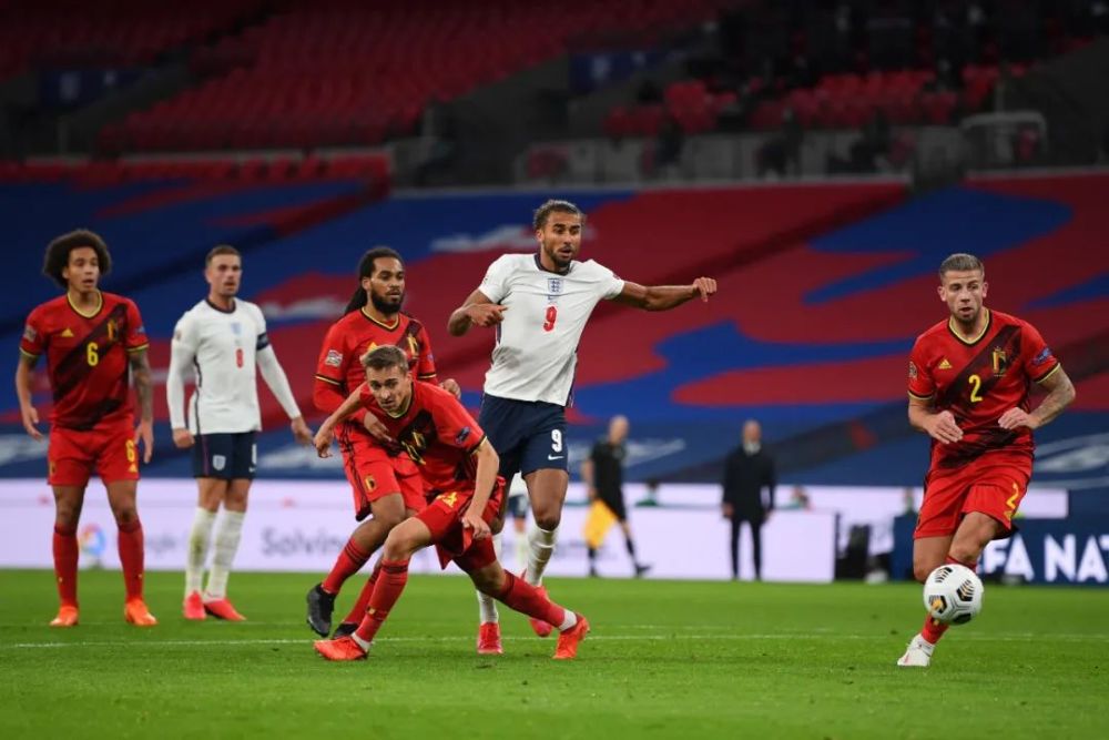 中国羽毛球队逆转英格兰羽毛球队,戴资颖完成帽子戏法 中国羽毛球队逆转英格兰羽毛球队,戴资颖完成帽子戏法