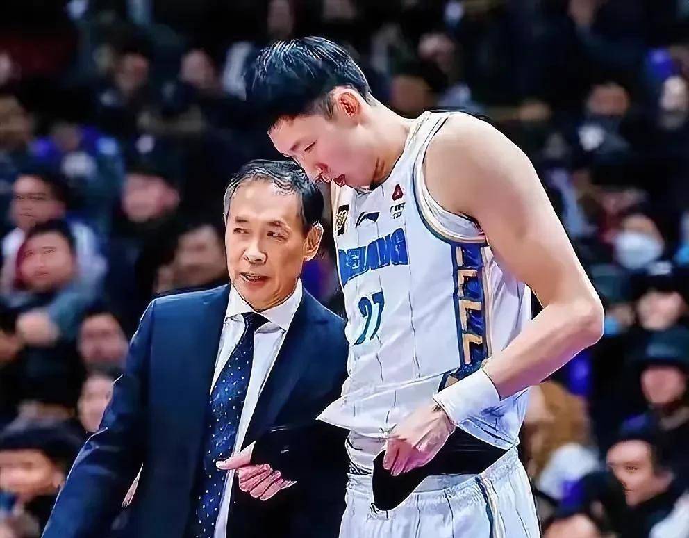 IM体育官网-北京首钢大胜，轻松战胜对手